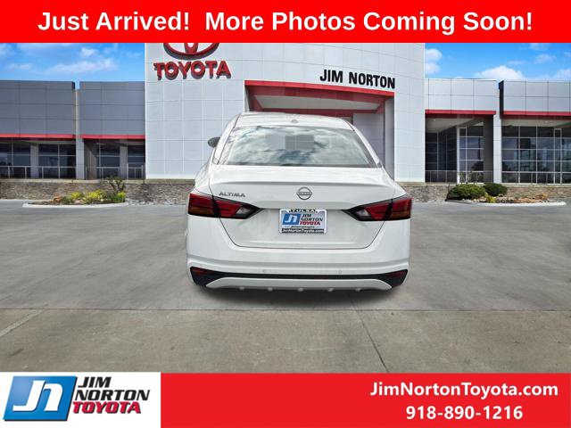 Used 2025 Nissan Altima 2.5 SV FWD image 4