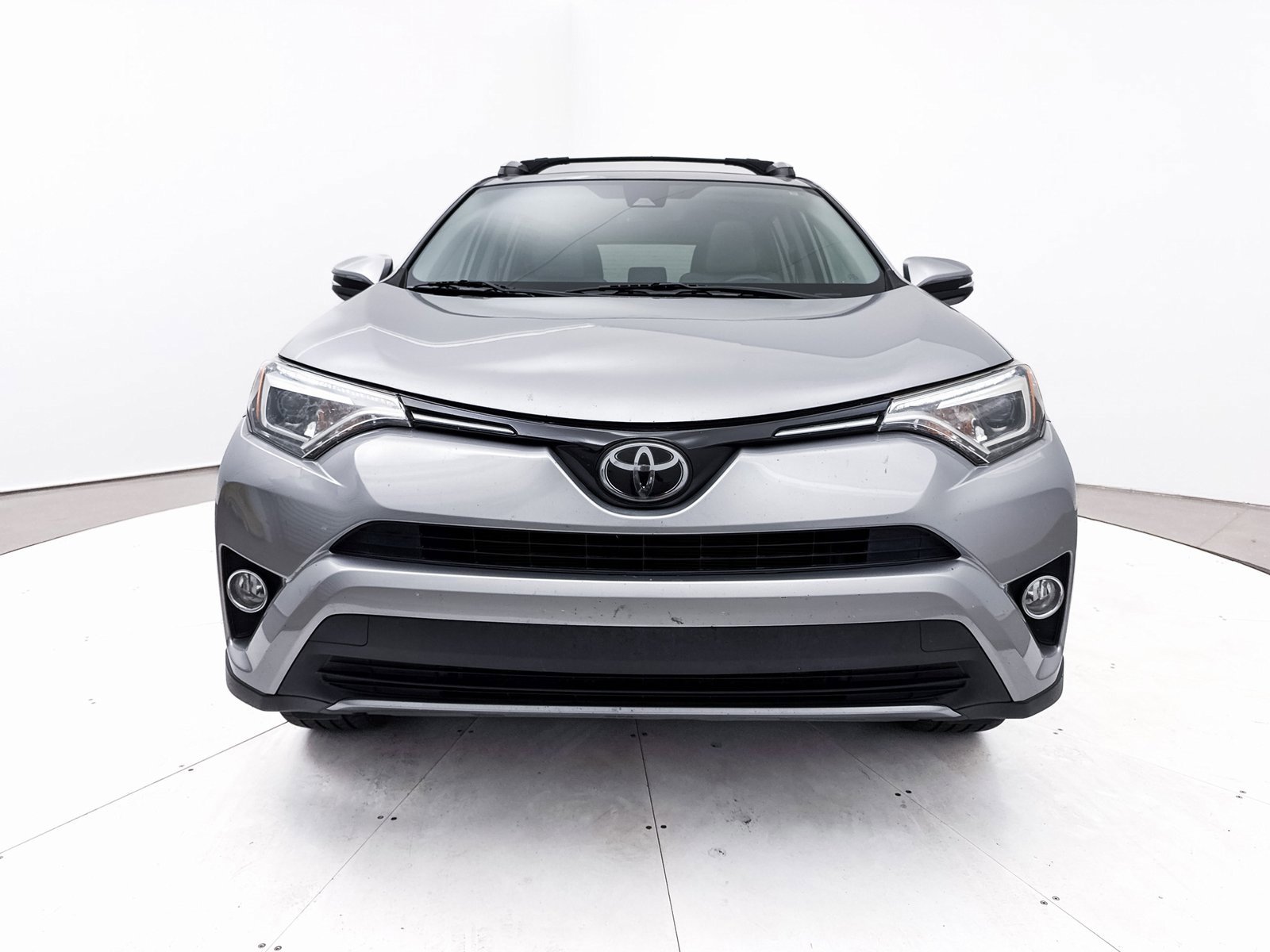 Used 2018 Toyota RAV4 Limited image 12