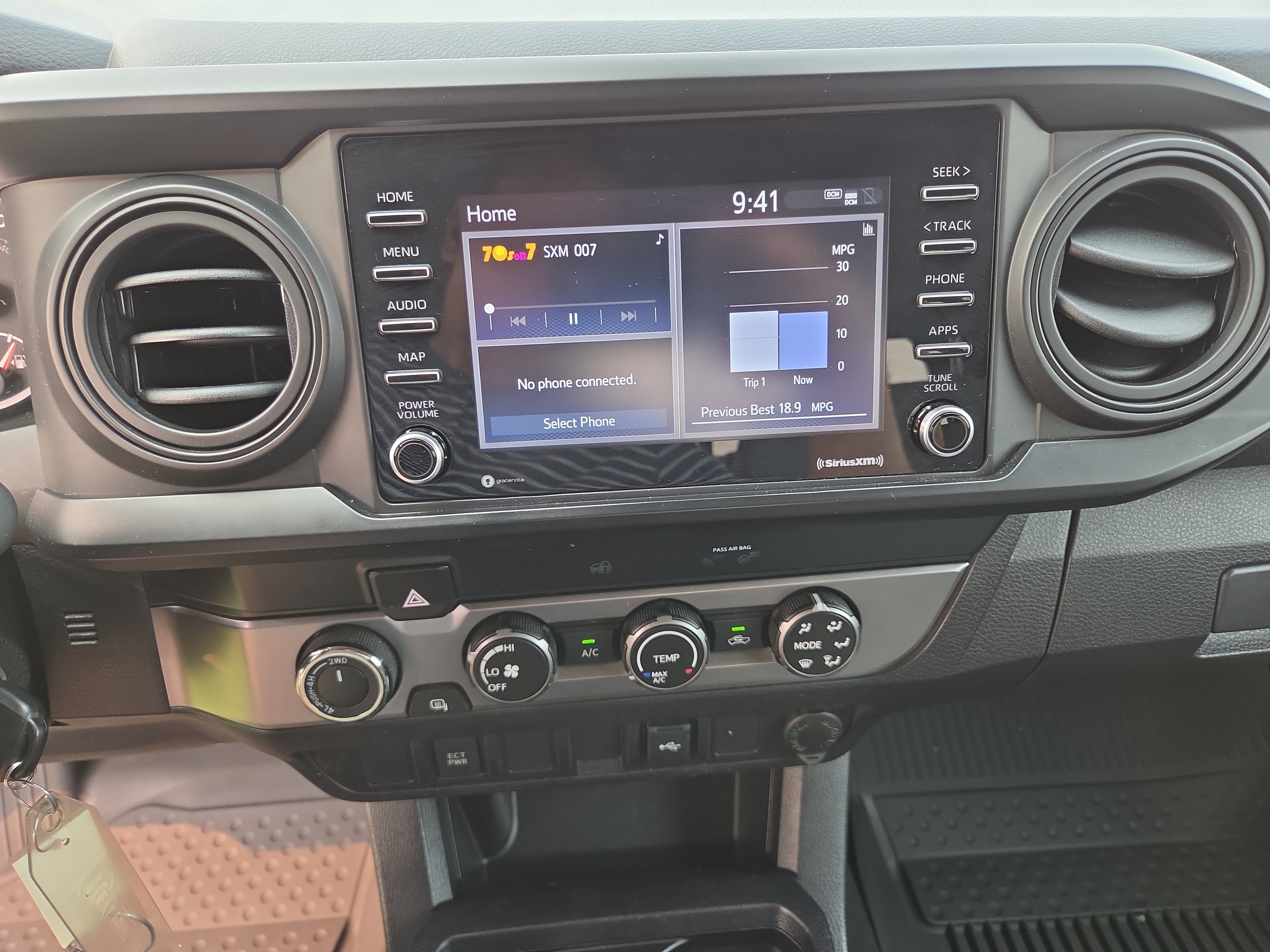 Certified 2020 Toyota Tacoma SR w/ SX Package AWD/4WD image 22