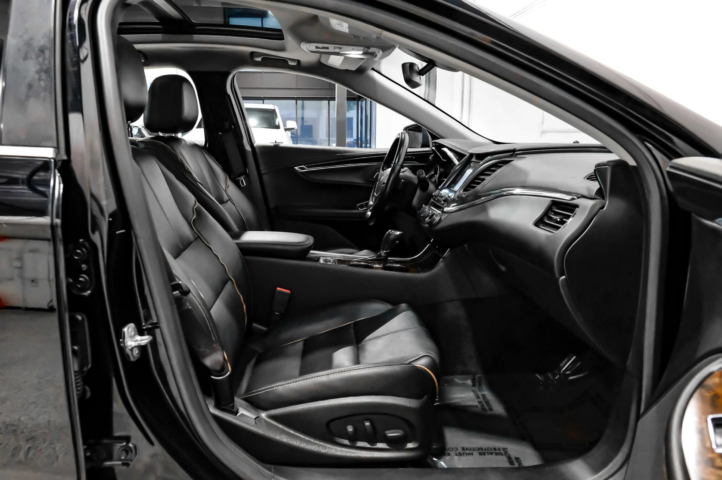 Used 2015 Chevrolet Impala LTZ image 39
