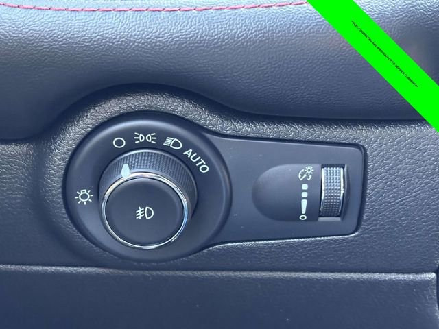 Used 2023 Dodge Durango GT image 11