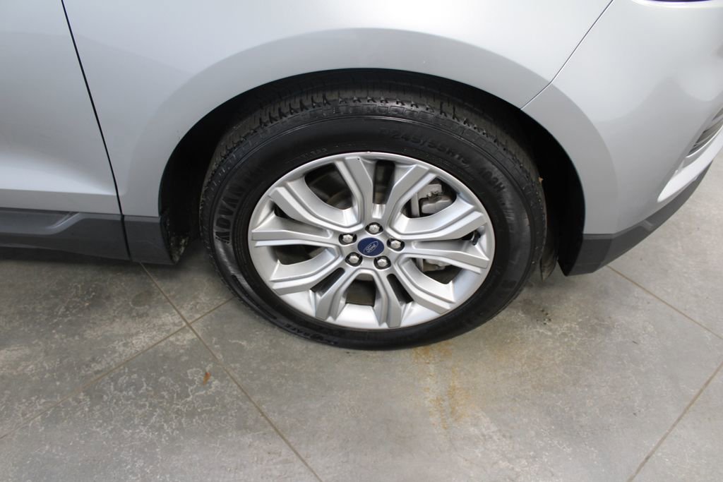 Used 2022 Ford Edge Titanium image 59