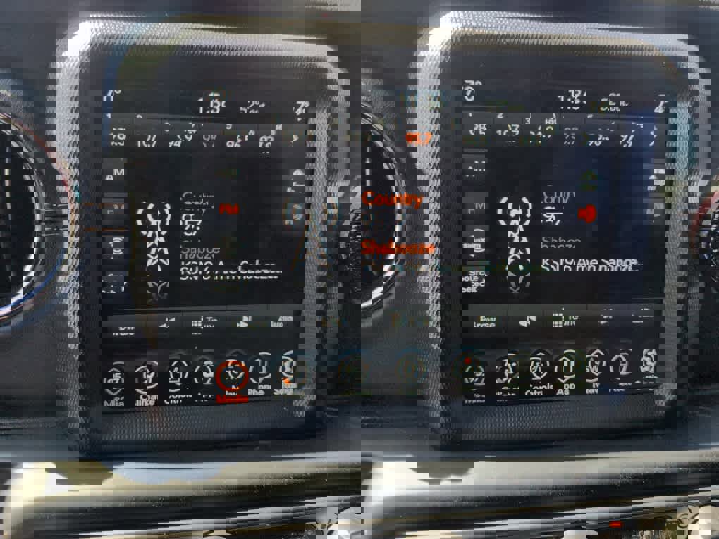 Used 2021 Jeep Wrangler Unlimited Sahara image 11