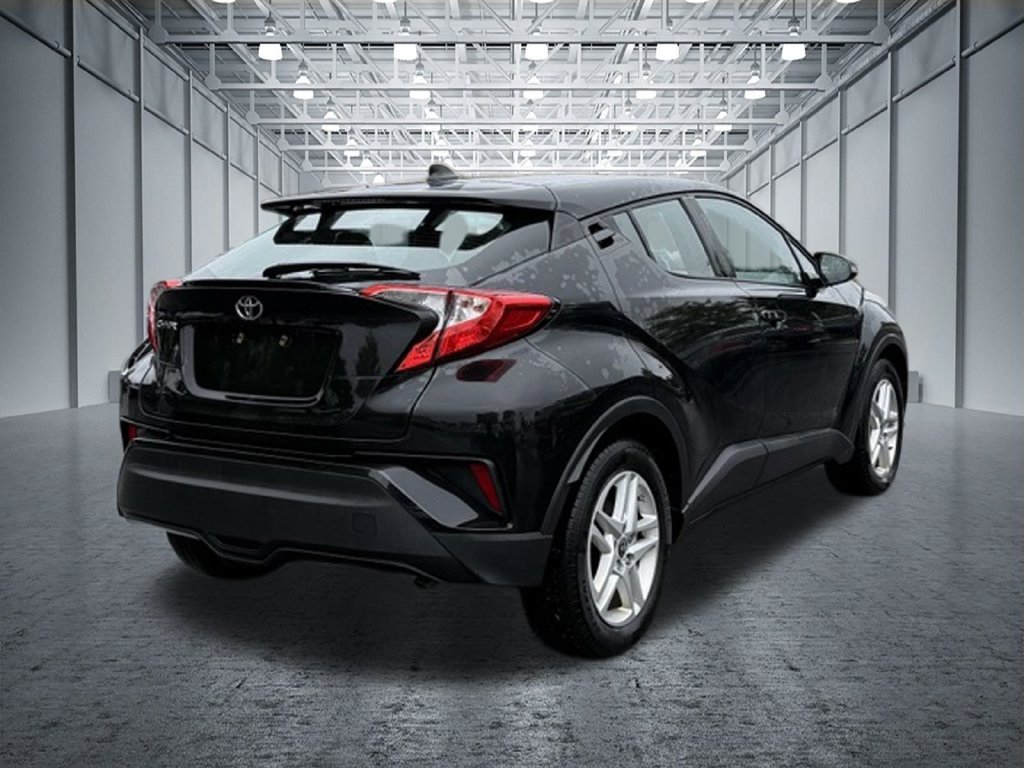 Used 2021 Toyota C-HR LE FWD image 22