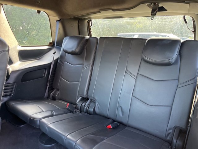 Used 2020 Cadillac Escalade Platinum image 39