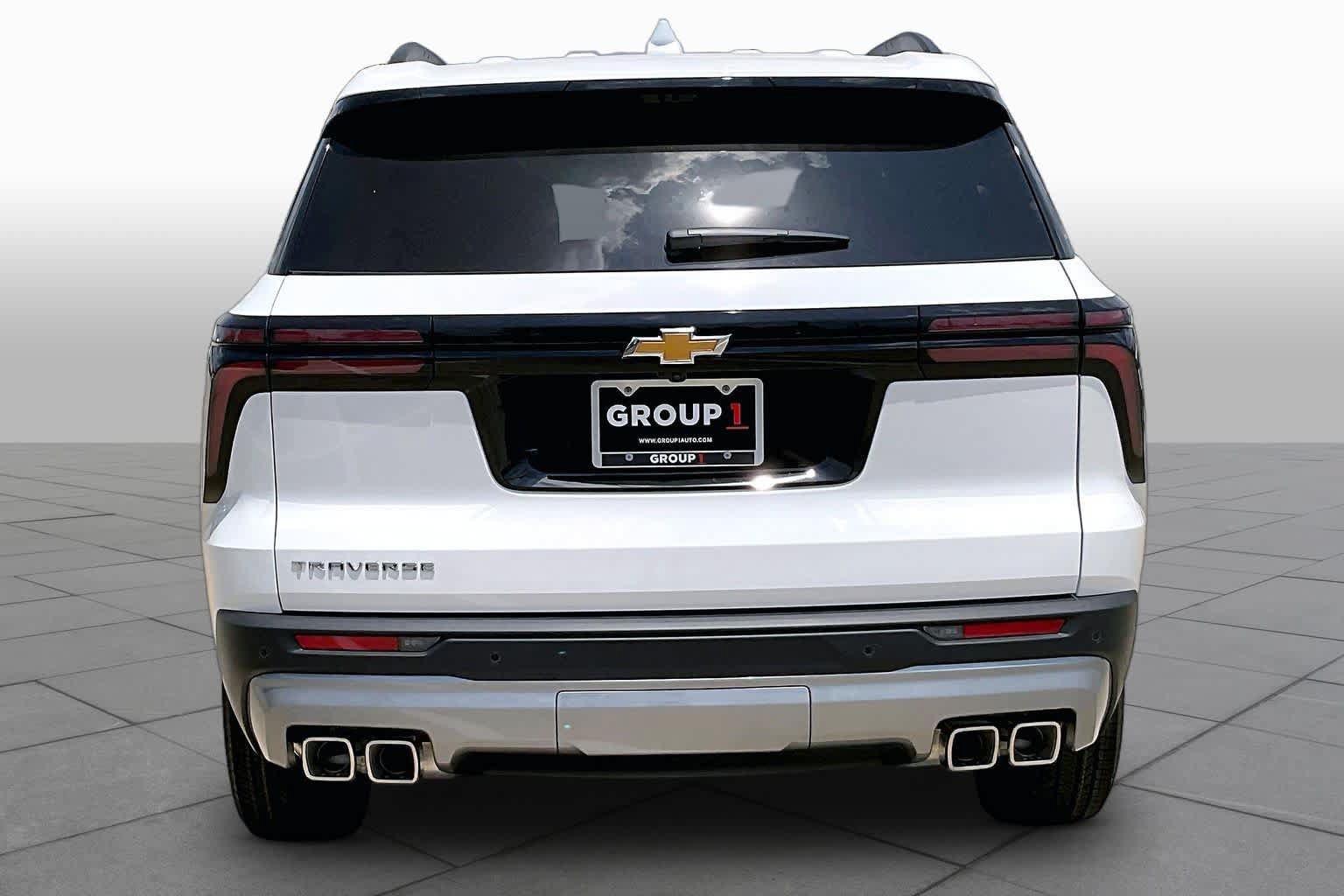 New 2026 Chevrolet Traverse LT w/ Driver Confidence Package FWD image 5