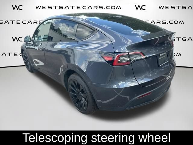 Used 2022 Tesla Model Y Long Range AWD/4WD image 28