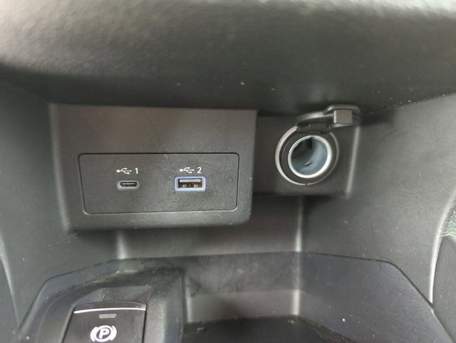 Certified 2021 Nissan Kicks SR w/ SR Premium Package FWD image 33