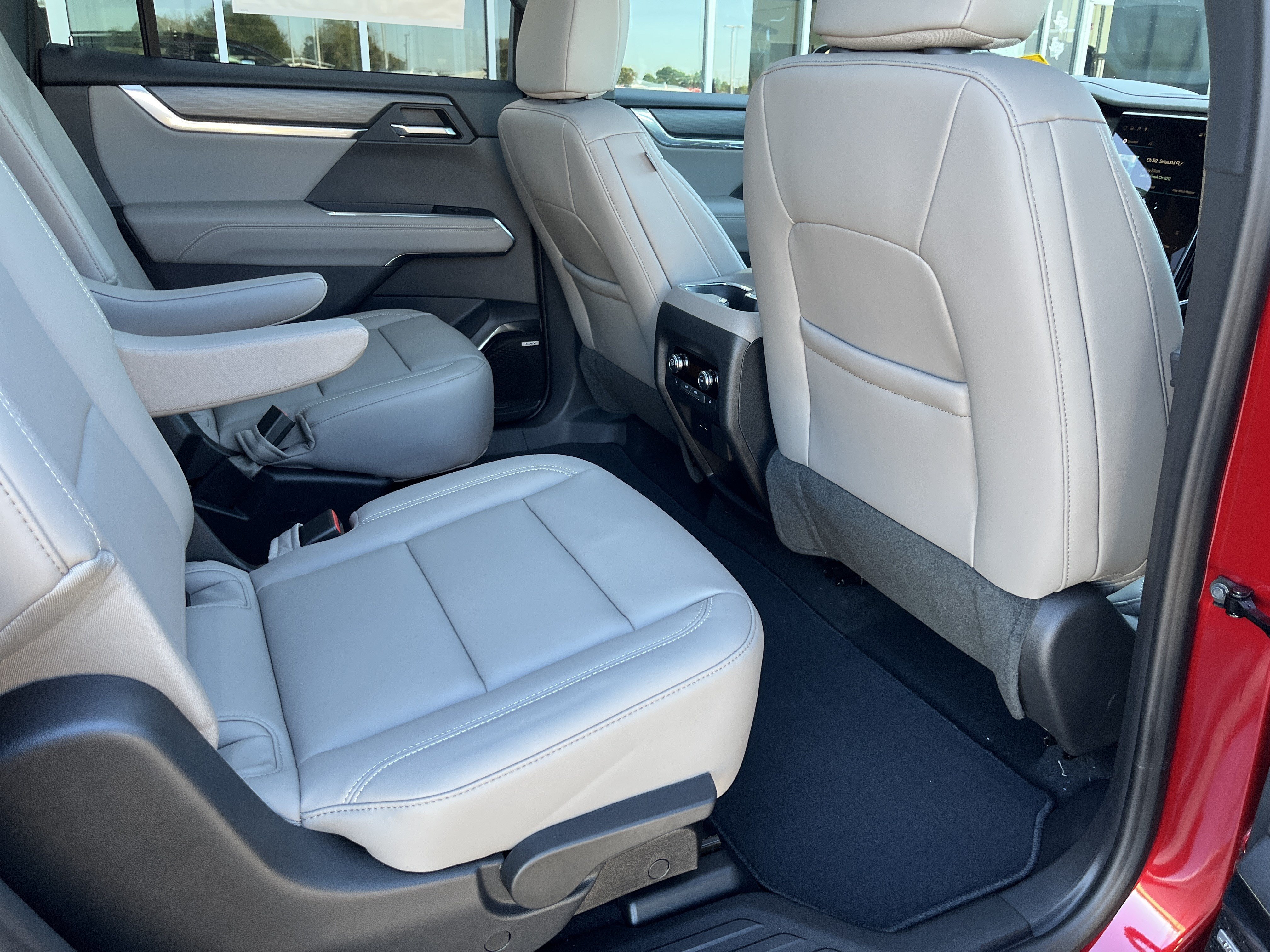 New 2026 GMC Acadia Elevation w/ Elevation Premium Package FWD image 16