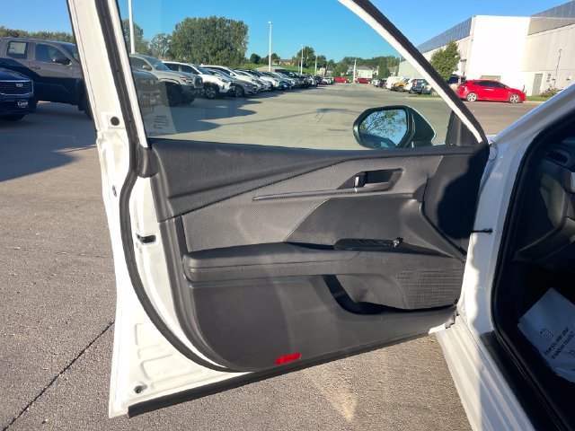 Used 2026 Toyota Camry SE FWD image 20