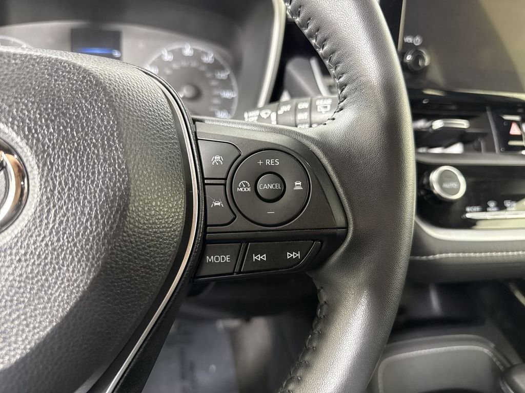 Used 2023 Toyota Corolla SE image 36