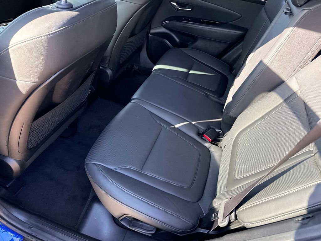 Used 2023 Hyundai Tucson Limited FWD image 16