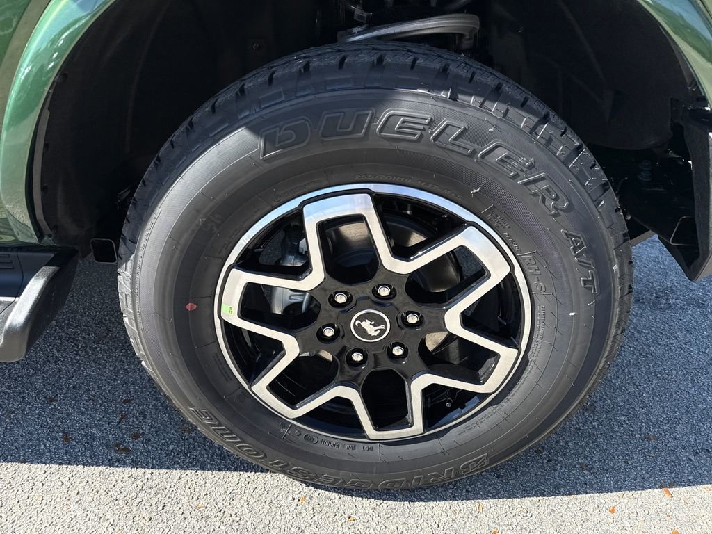 New 2025 Ford Bronco Outer Banks image 11