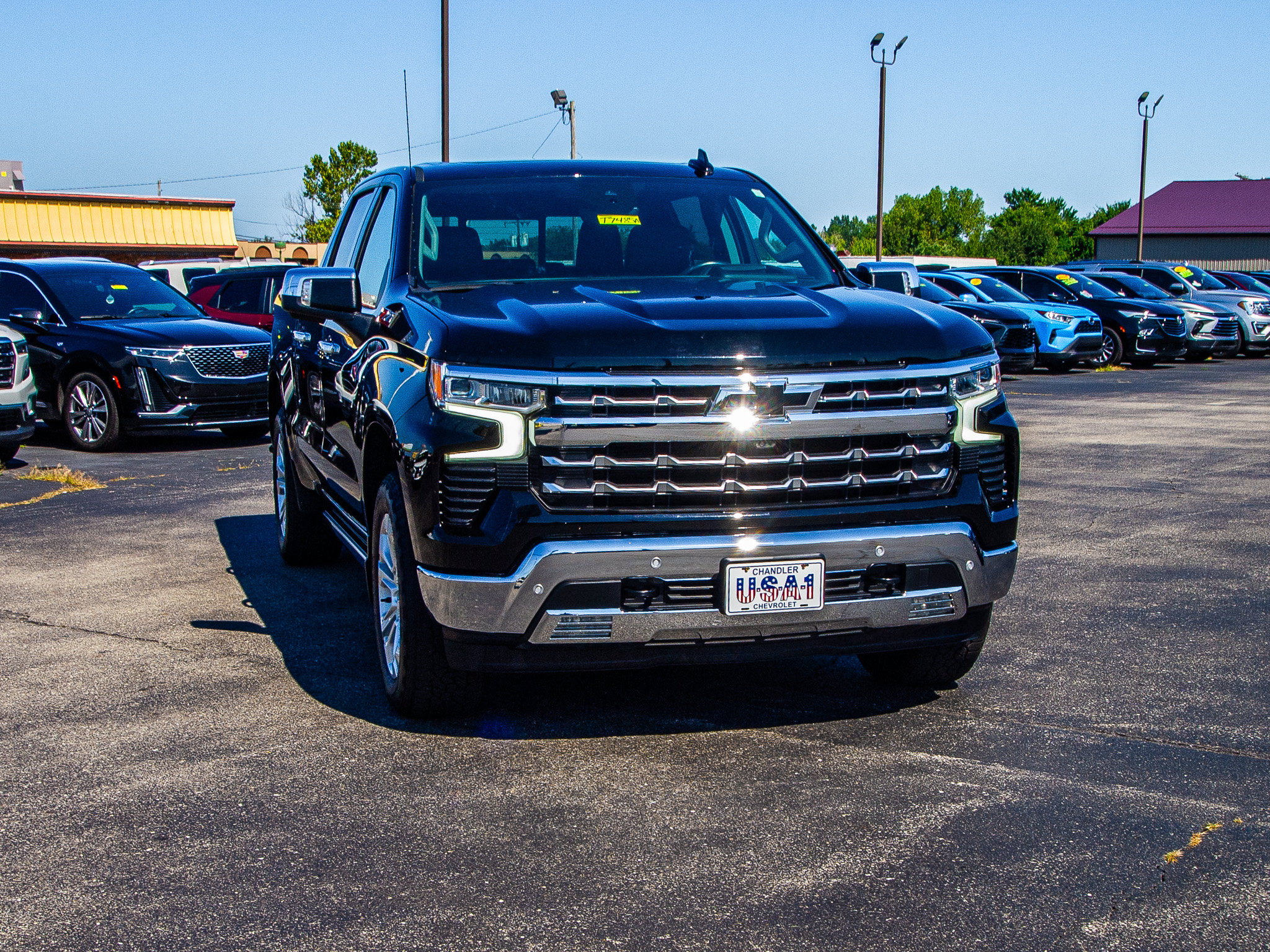 Used 2023 Chevrolet Silverado 1500 LTZ w/ LTZ Premium Package AWD/4WD image 10