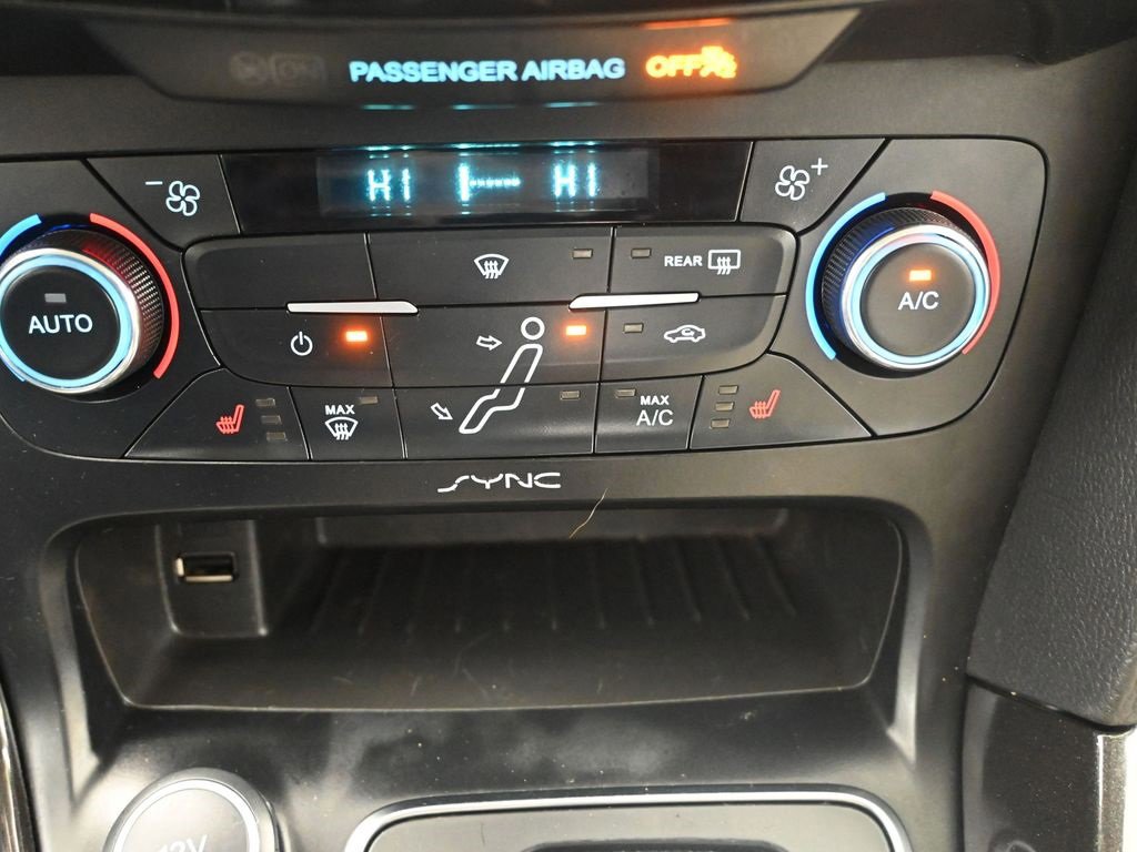 Used 2016 Ford Focus Base w/ Exterior Protection Package image 21