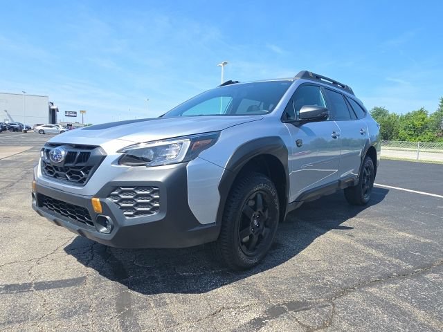 Certified 2025 Subaru Outback Wilderness AWD/4WD image 5