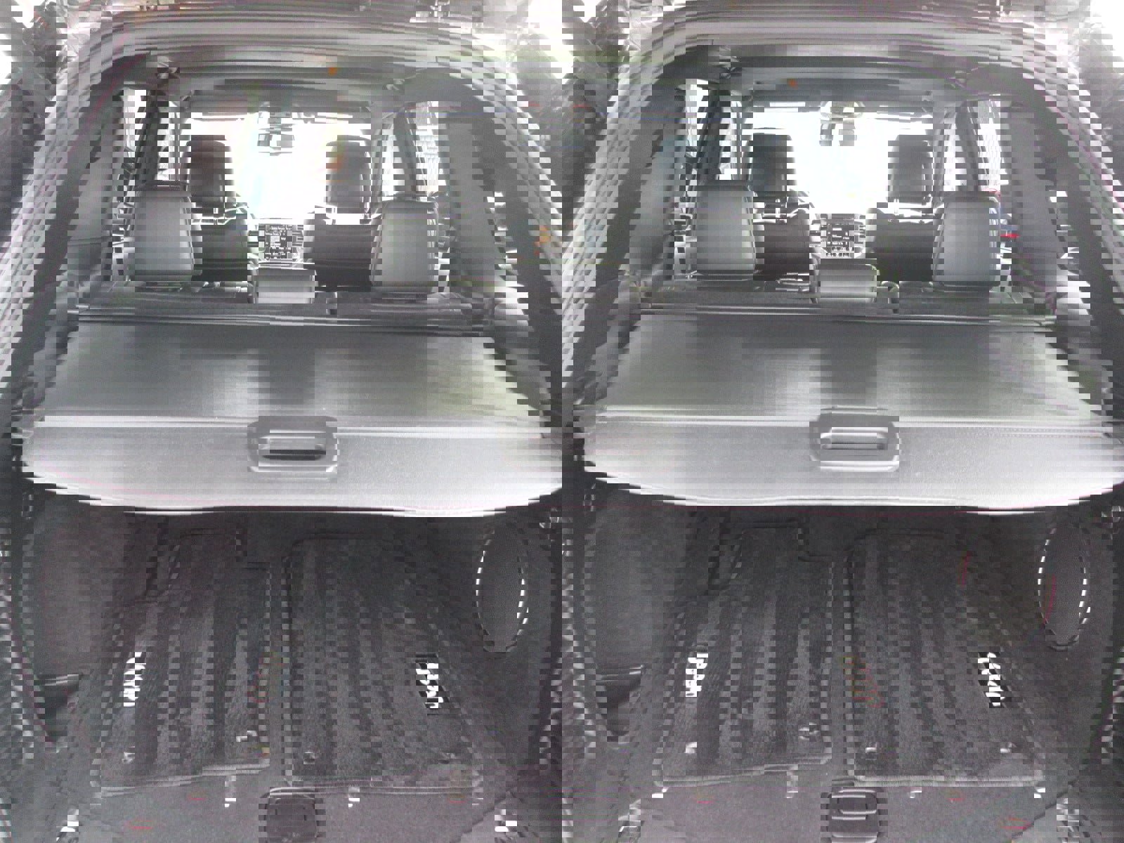 Used 2014 Jeep Grand Cherokee Limited w/ Trailer Tow Group IV image 28