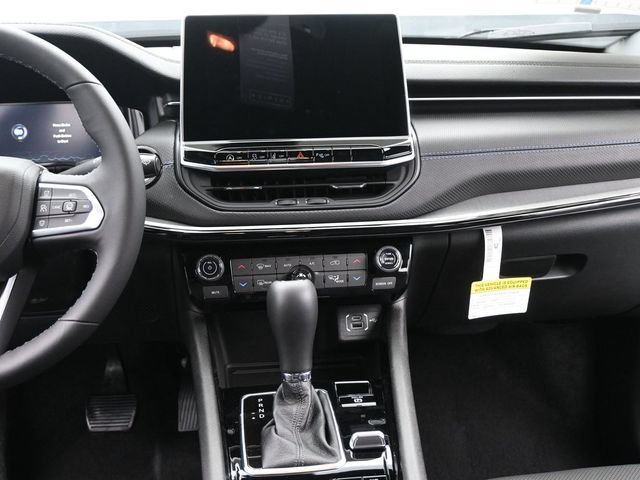 New 2025 Jeep Compass Limited w/ Driver Assist Group I AWD/4WD image 23
