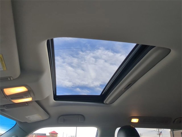 Used 2016 INFINITI QX80 4WD w/ Driver's Assistance Package image 18