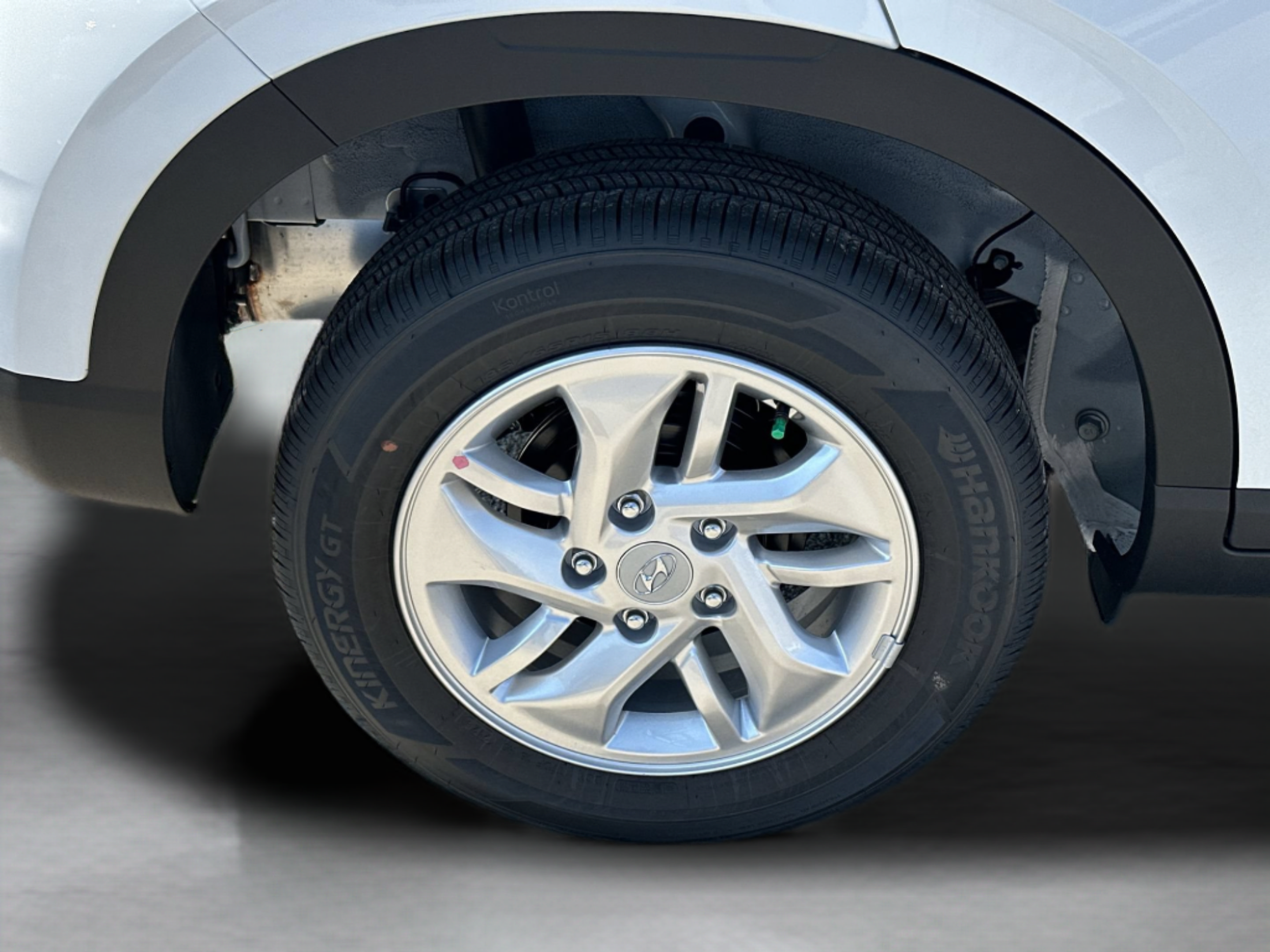 New 2026 Hyundai Venue SE FWD image 30