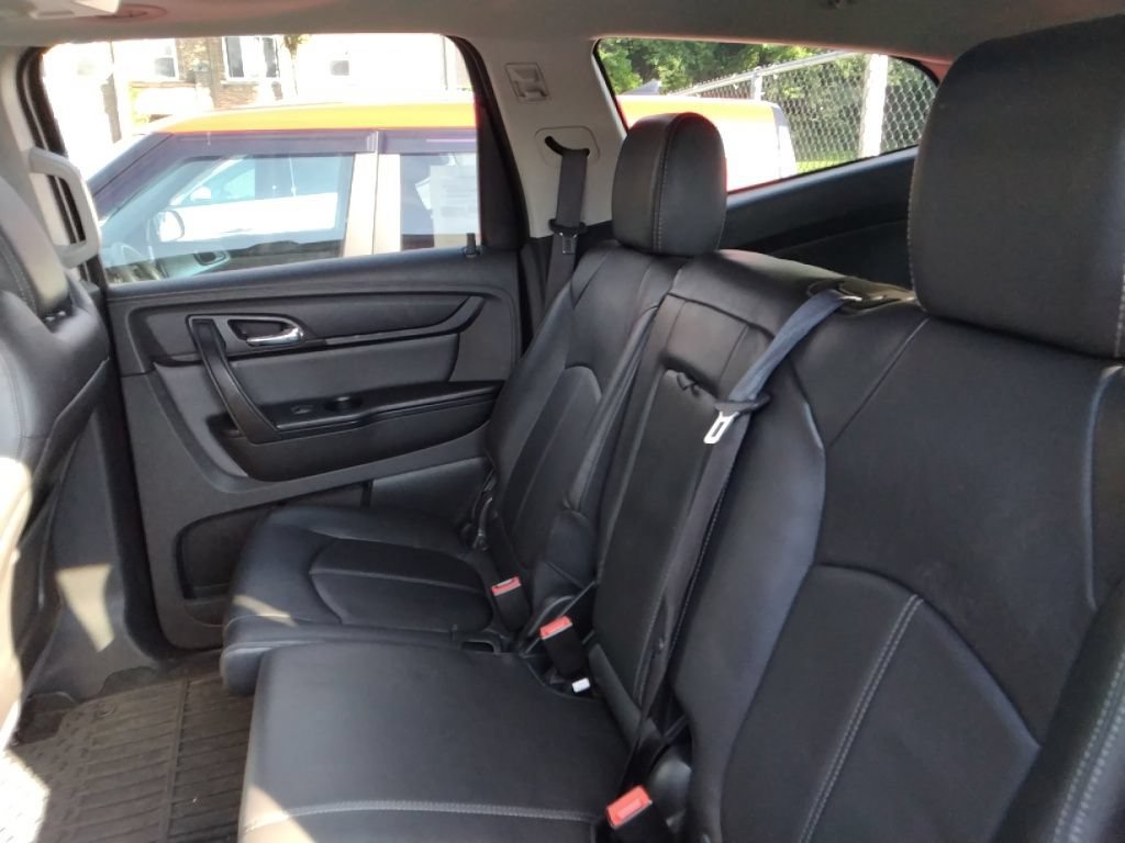Used 2017 Chevrolet Traverse LT AWD/4WD image 10
