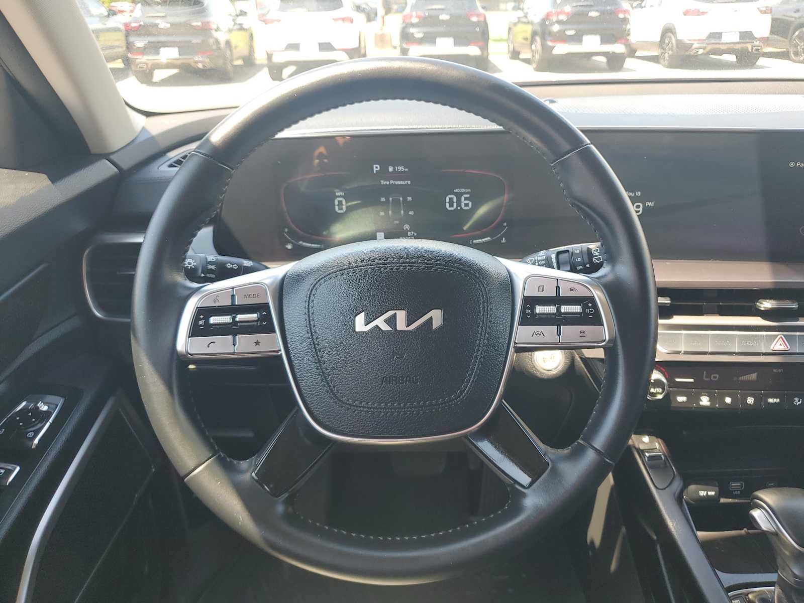 Used 2024 Kia Telluride S w/ S Sunroof Package FWD image 12