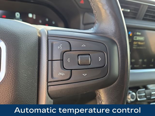 Used 2022 GMC Yukon Denali w/ Denali Premium Package AWD/4WD image 8