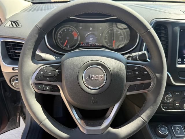 Used 2022 Jeep Cherokee Latitude Lux w/ Sun & Sound Group AWD/4WD image 11
