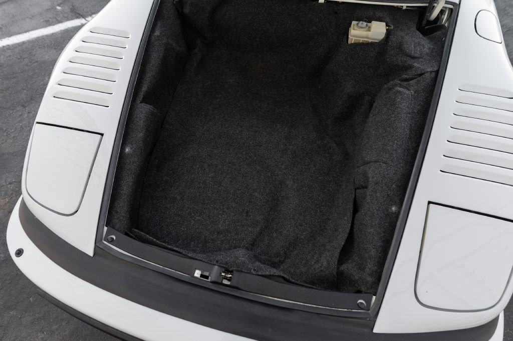 Used 1989 Porsche 911 Turbo image 40