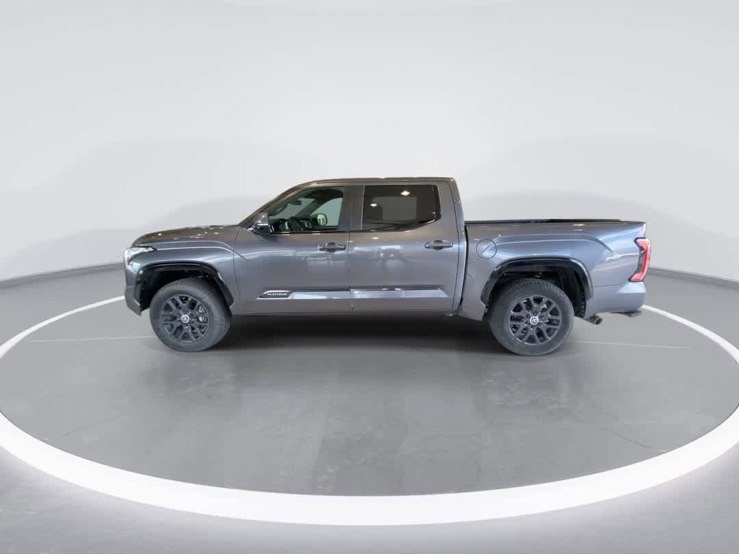 Used 2024 Toyota Tundra Platinum AWD/4WD image 5