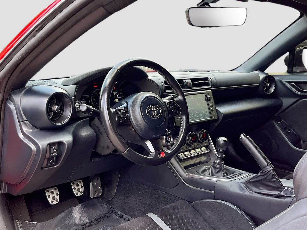Used 2022 Toyota GR86 Premium RWD image 9