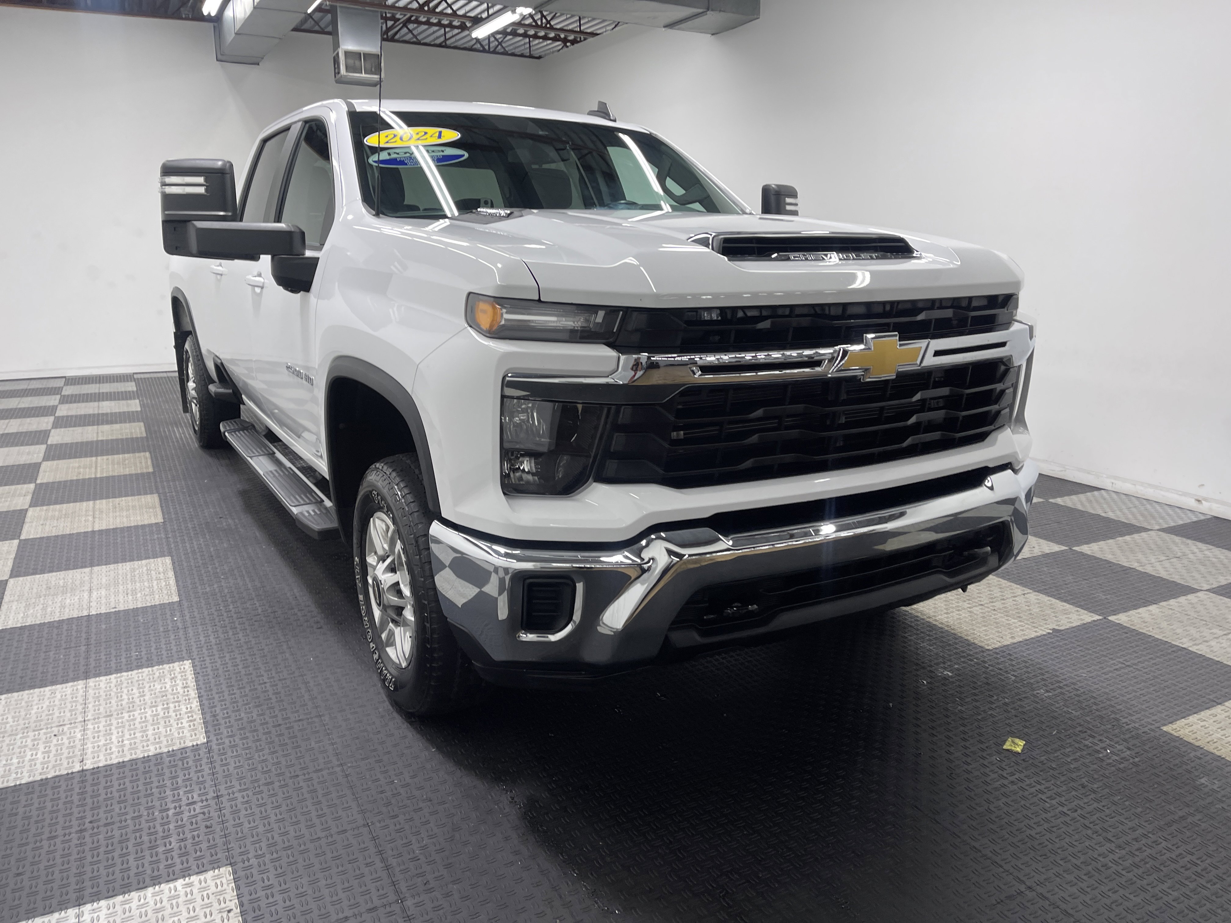Used 2024 Chevrolet Silverado 2500 LT image 6