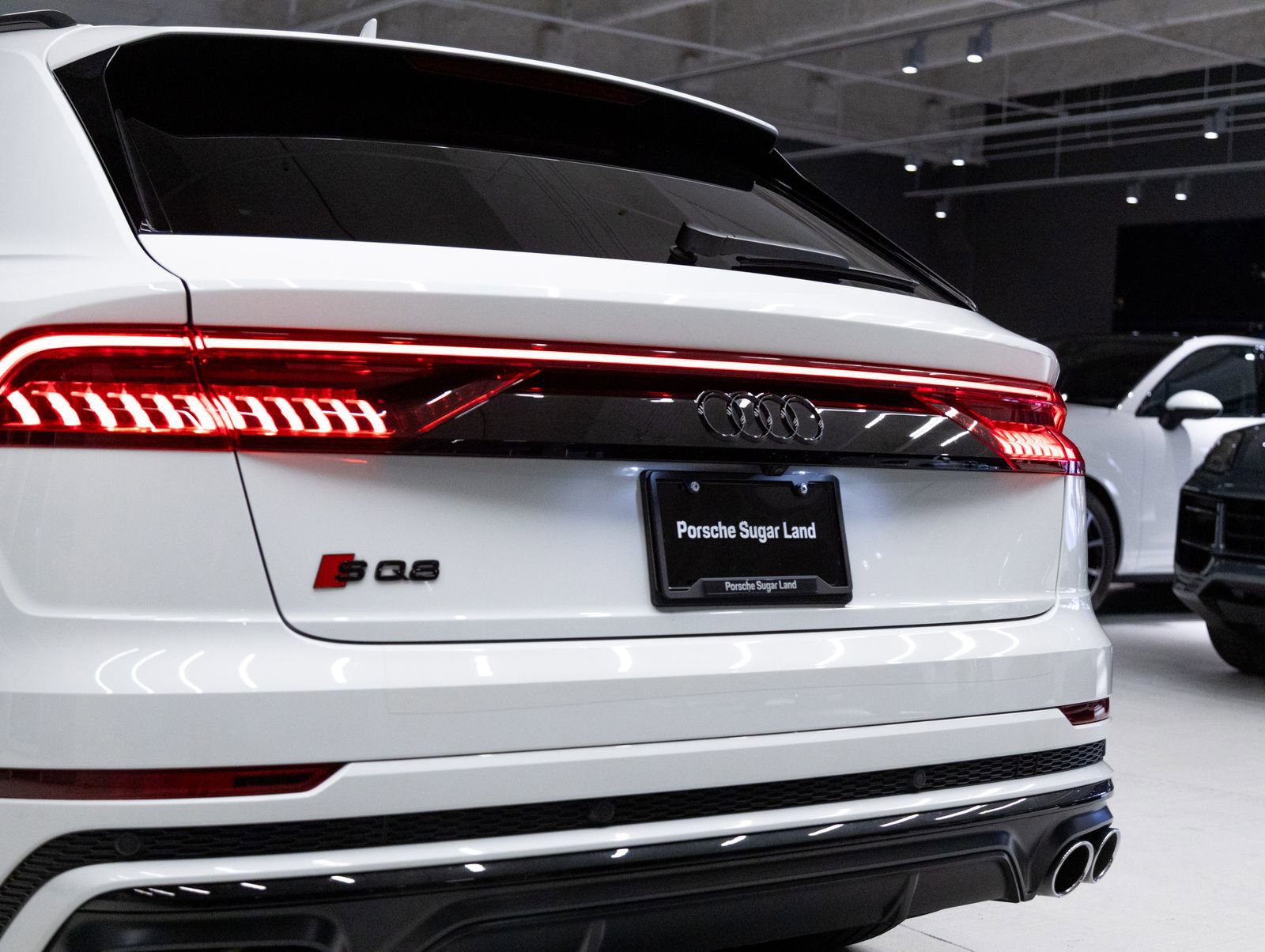 Used 2023 Audi SQ8 Prestige w/ Prestige Package AWD/4WD image 32