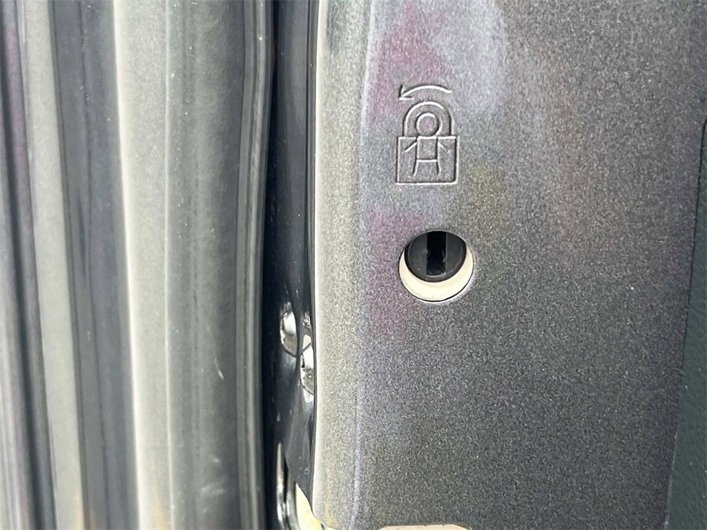 Used 2019 Ford F350 Lariat w/ Lariat Ultimate Package image 12