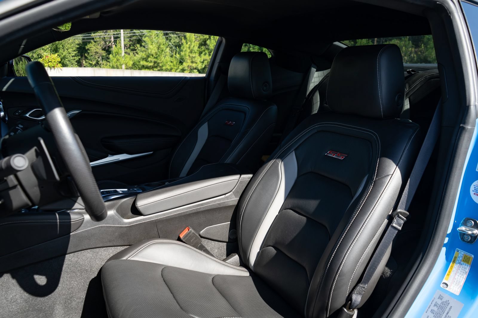 Used 2022 Chevrolet Camaro SS RWD image 31