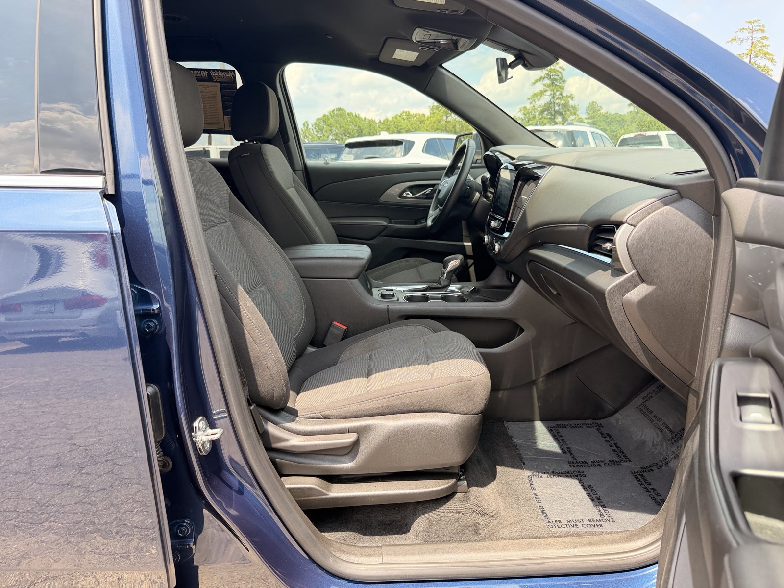 Used 2023 Chevrolet Traverse LT AWD/4WD image 33
