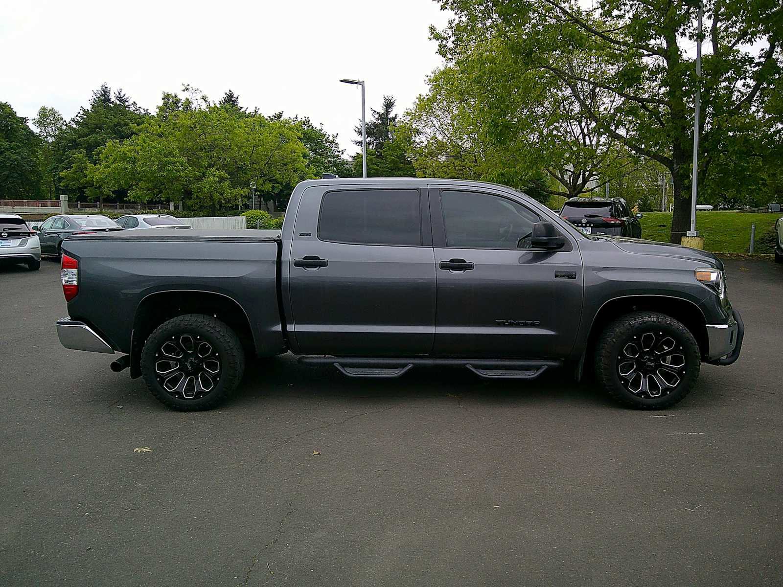 Used 2020 Toyota Tundra SR5 w/ SR5 Upgrade Package RWD image 6