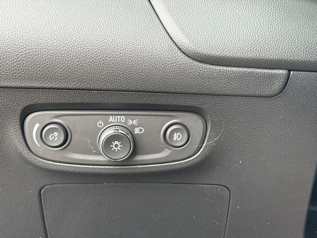 Certified 2023 Buick Encore GX Essence w/ Experience Buick Package FWD image 20