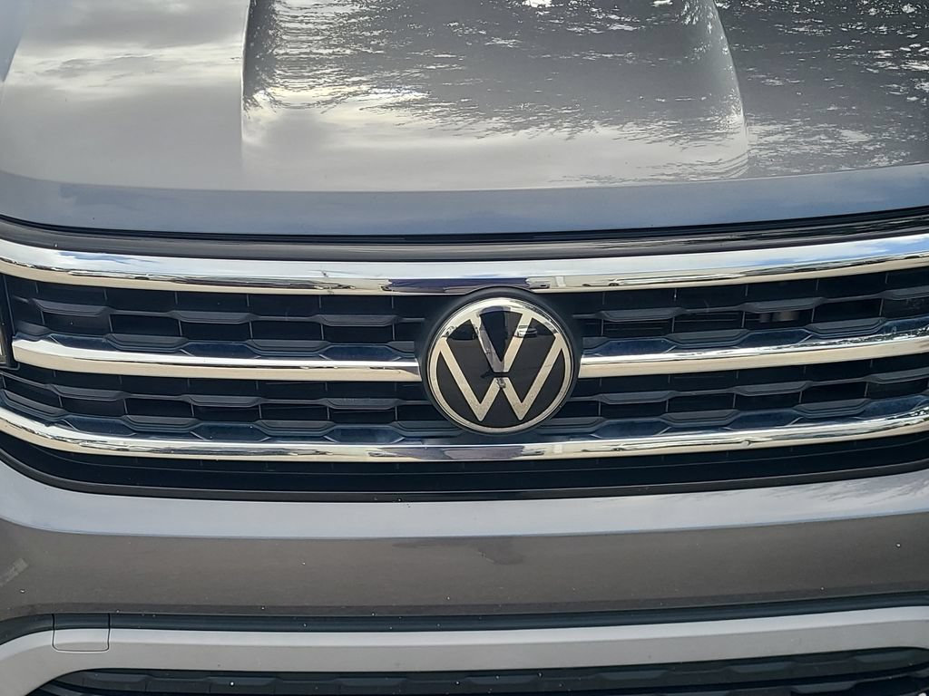 Used 2021 Volkswagen Atlas Cross Sport SE FWD image 12