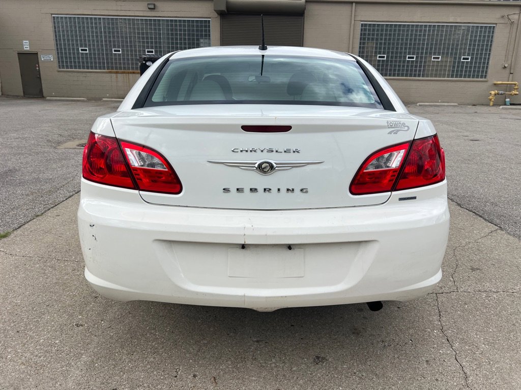 Used 2009 Chrysler Sebring Touring image 7