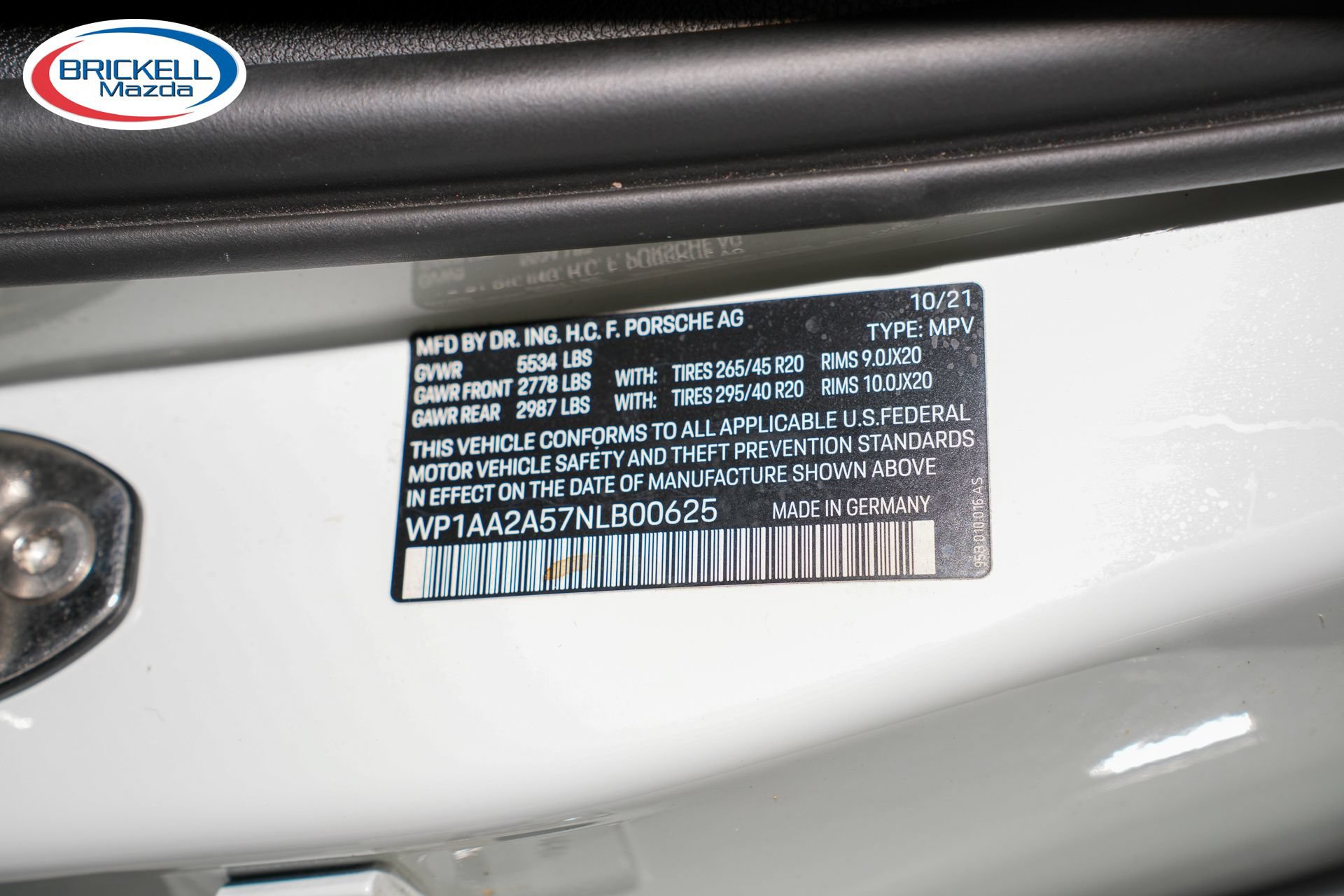 Used 2022 Porsche Macan AWD/4WD image 40