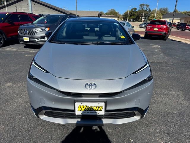 Used 2024 Toyota Prius Prime Premium w/ Advanced Technology Package image 8