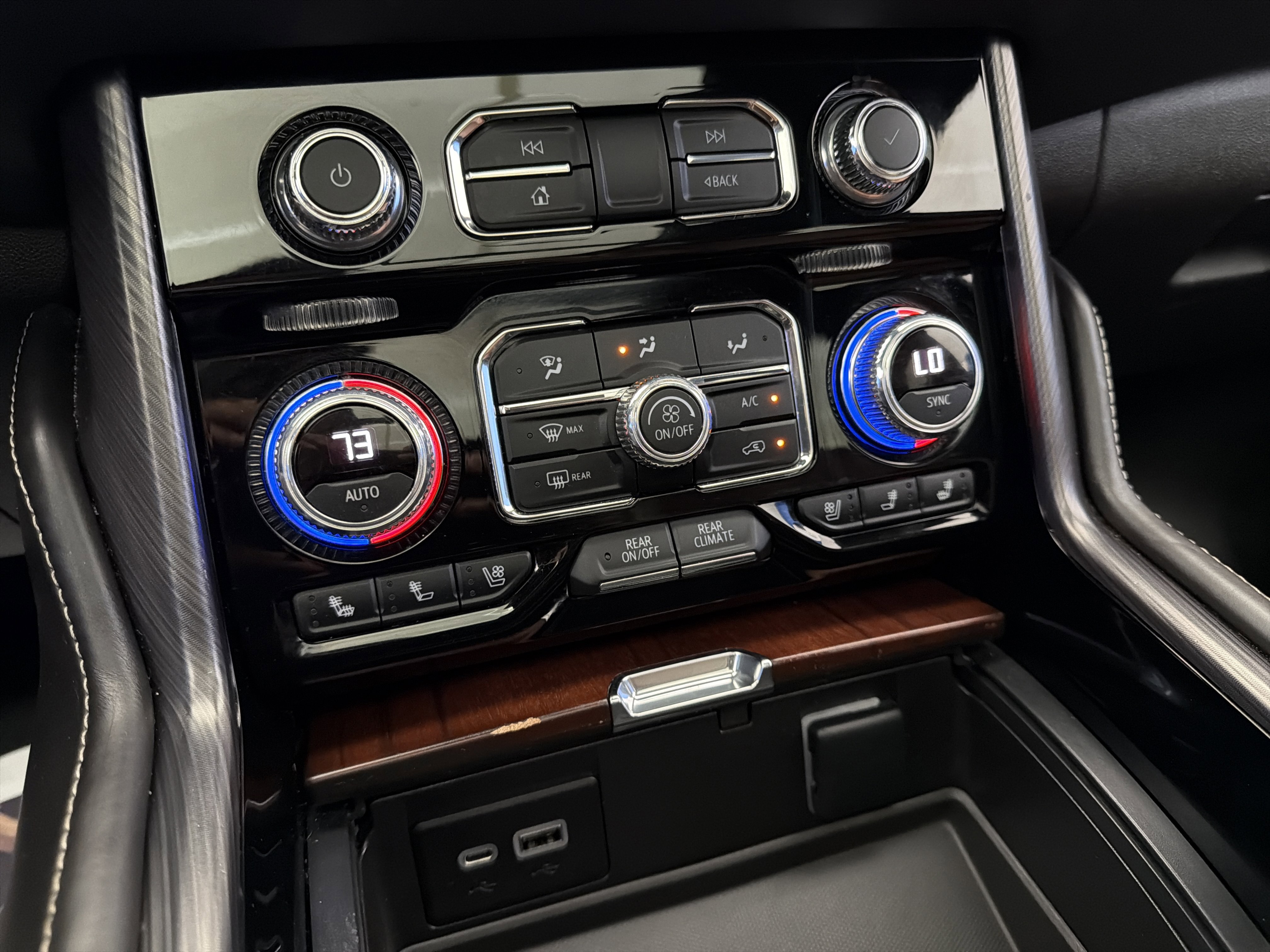 Used 2023 GMC Yukon XL Denali Ultimate image 22