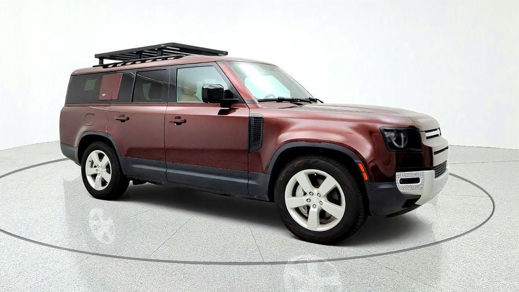 Used 2023 Land Rover Defender 130 SE AWD/4WD image 3
