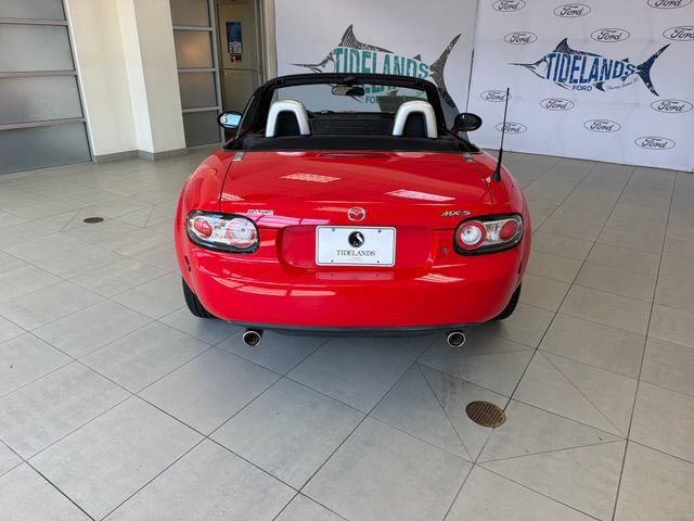 Used 2006 MAZDA MX-5 Miata Grand Touring RWD image 6