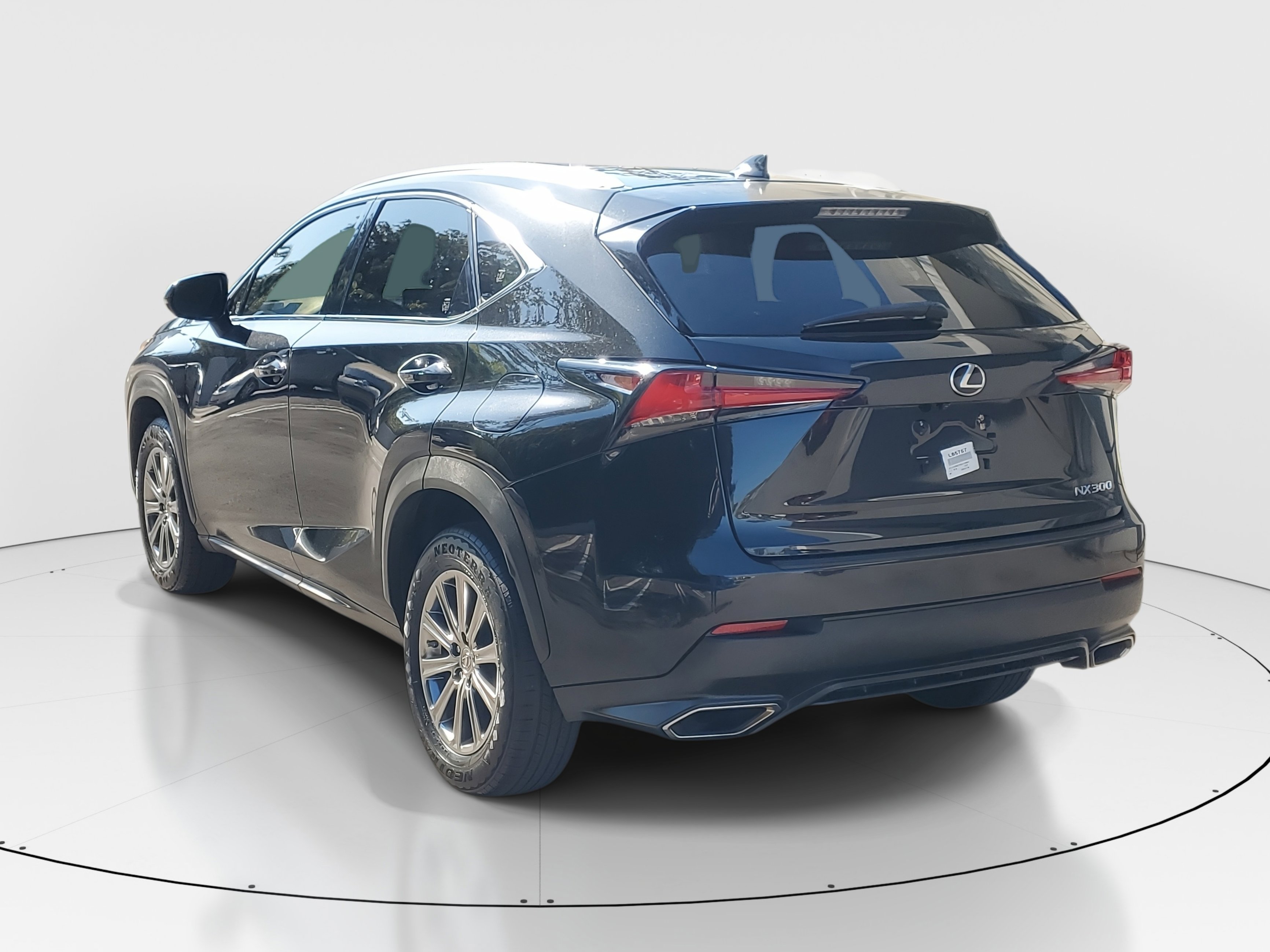 Used 2019 Lexus NX 300 FWD image 6