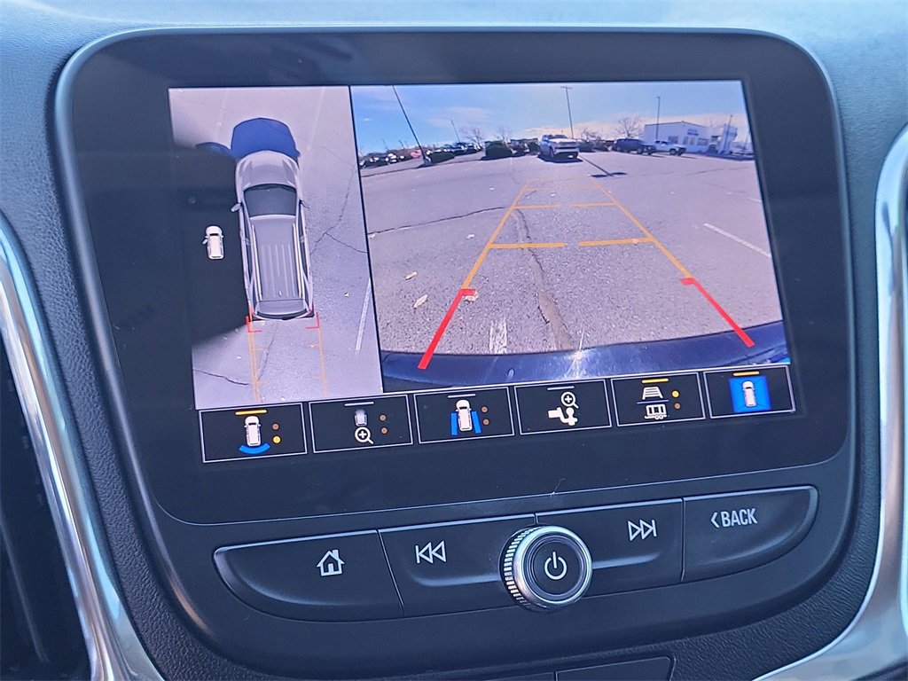 Used 2022 Chevrolet Equinox LT image 24