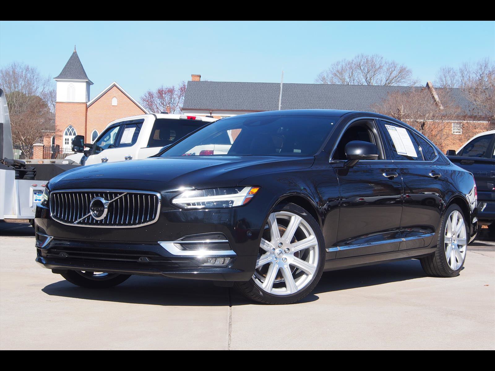Used 2017 Volvo S90 T6 Inscription w/ Vision Package image 1