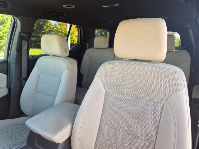 Used 2024 Chevrolet Traverse LS w/ Safety Package AWD/4WD image 14