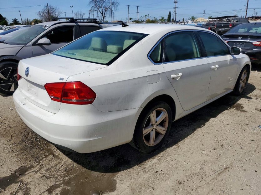 Used 2013 Volkswagen Passat 2.5 SE image 4